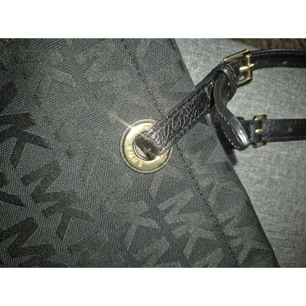 Michael Kors Black Leather Monogram Jet Set Grab Shoulder Tote Bag - Picture 6 of 10